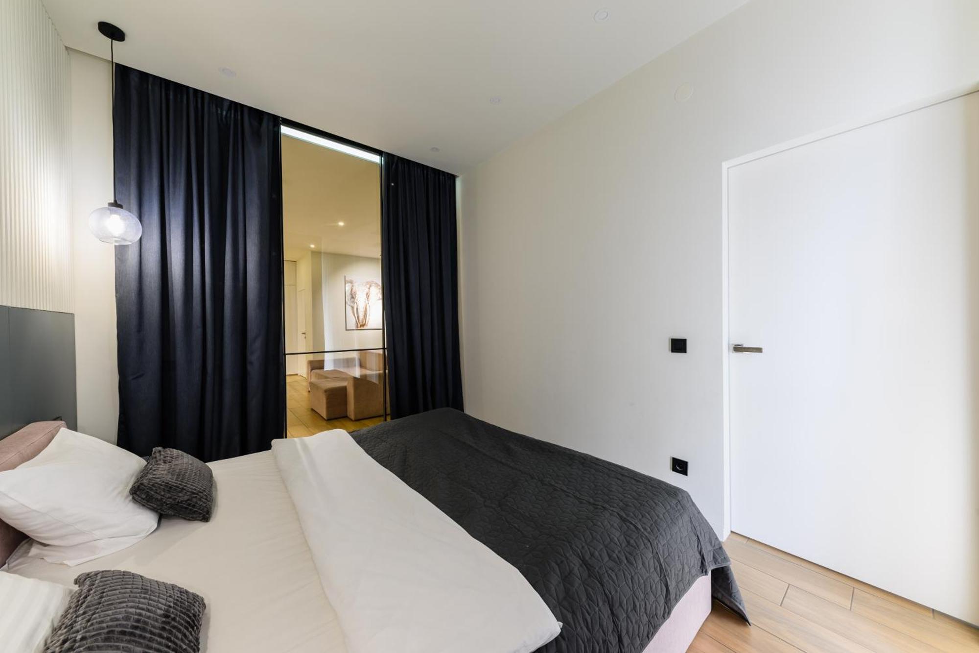 Luxury Apartments-Belochka Oezjhorod Buitenkant foto